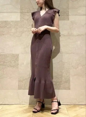 SNIDEL Sustainable 프론트 버튼 니트 원피스