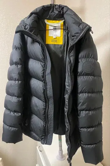 RAW 다운 자켓 메쉬 포켓 부착