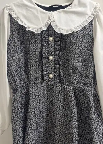 프릴 옷깃 미니 원피스 블랙 화이트