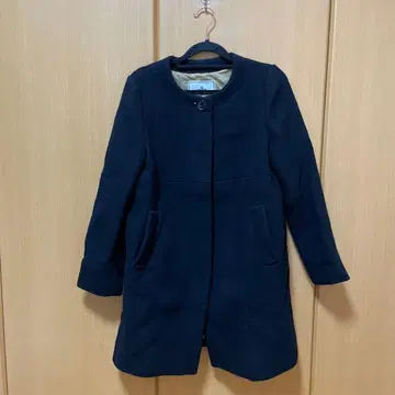 이에나 블랙 울 노카라 코트 노카라