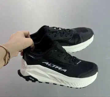 ALTRA 올림푸스 6 트레킹 슈즈 화이트 블랙