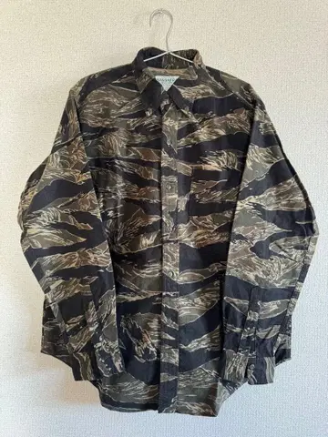 거의 새상품 SASSAFRAS / Green Thumb Shirt 타이거