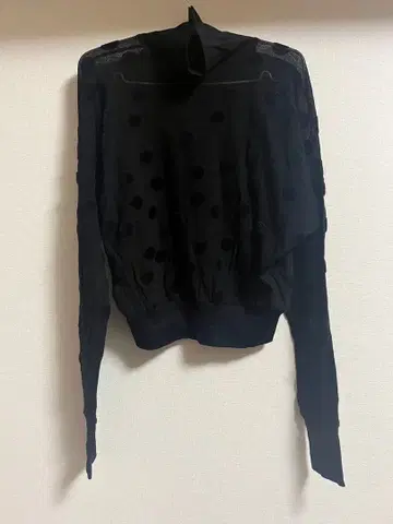 [ beautiful people ] 블랙 도트 무늬 긴팔