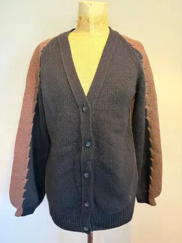 RUMCHE LA NORM 라무셰 가디건