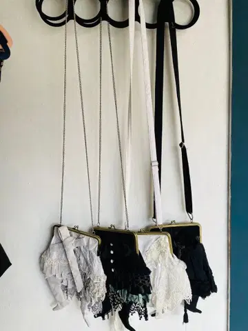 h.NAOTO GRAMM 안요의 가마구치 백