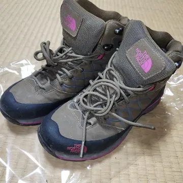 THE NORTH FACE 트레킹 슈즈 23.5