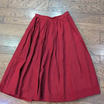 YAECA 빨간색 플레어 스커트 S