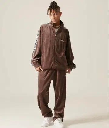 FUBU 벨로아 셋업 후부