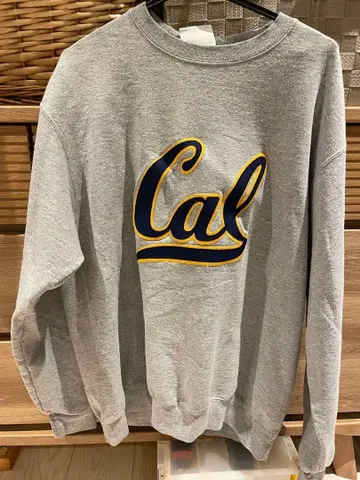 Cal 로고 프린트 그레이 맨투맨