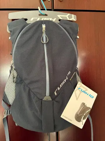 PAAGO WORKS 러쉬10 백팩