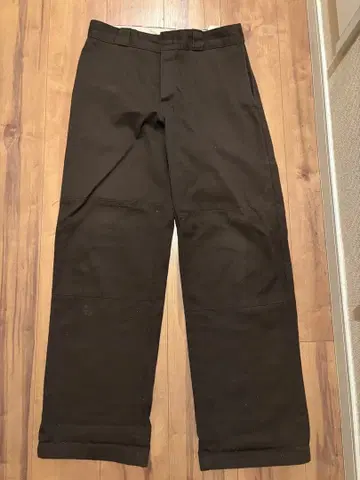 디키즈 더블니 브라운