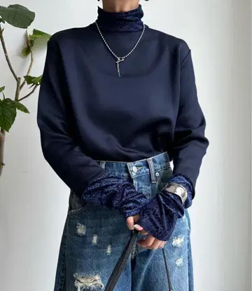 새상품 완판템 DOUDOU 오팔 벨로아 레이어드 라이크 탑 네이비