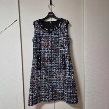 슬리브리스 트위드 원피스