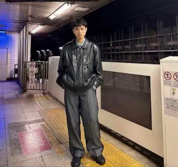 90s short real leather bomber jacket N1