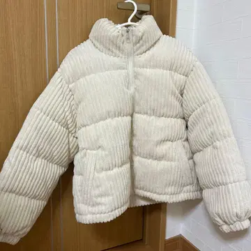 아이보리 코듀로이 퀼팅 다운 자켓