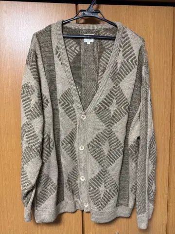 Revo. Cardigan