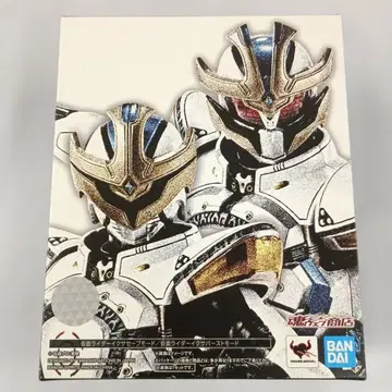 S.H.Figuarts 가면라이더 이크사 세이브 모드/버스트 모드