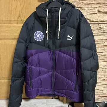 PUMA 후드 부착 다운 자켓 블랙 보라색