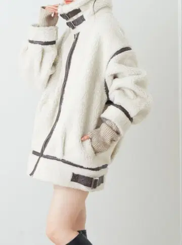 Chico 치코 무스탕풍 보아 플라이트 자켓 F 화이트 0710