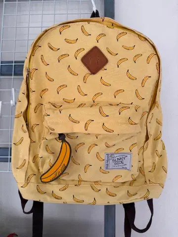 새상품급 바나나 패턴 데이백