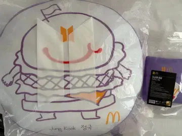 [ JungKook ] BTS x McDonald 콜라보 쿠션 & 에코백