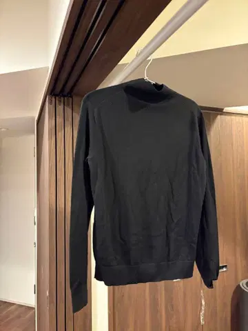 띠어리 [ 택 포함 새상품 ] 터틀넥 니트 블랙 M 사이즈