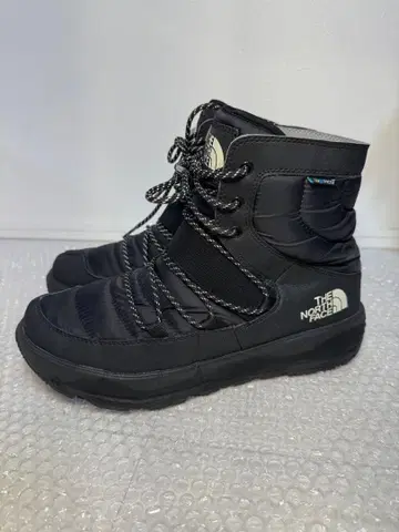 THE NORTH FACE 하이컷 신발 블랙
