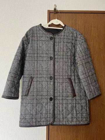 퀼팅 자켓 그레이 계열 체크 무늬