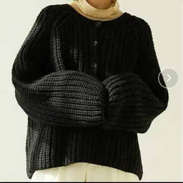 리브편직 블랙 니트 스웨터 긴팔