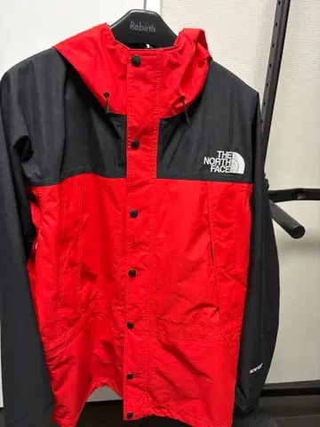 새상품급 THE NORTH FACE 마운틴 라이트 후드티 레드/블랙