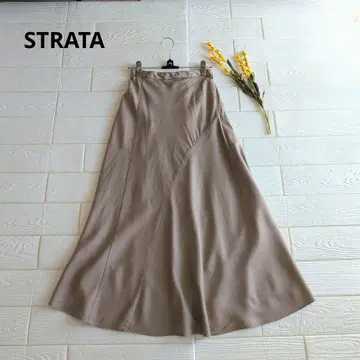 코히나 스트라타 베이지 플레어 스커트