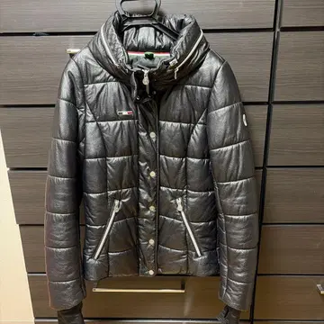 IRIS BAYER 블랙 다운 자켓 36