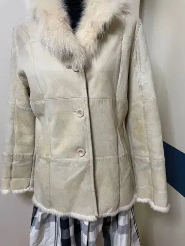 아이보리 무스탕 자켓 퍼 포함