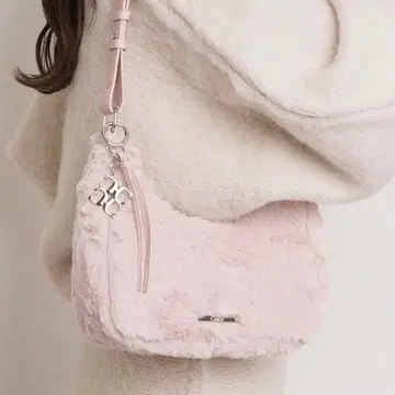 Chico 퍼 라운드 숄더백 핑크