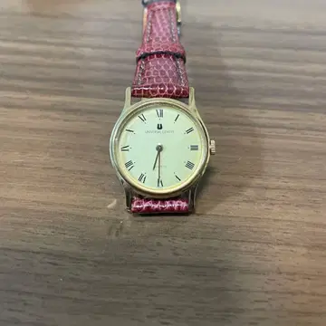 유니버설 제네바 아날로그 수동 와인딩 시계 QUARTZ