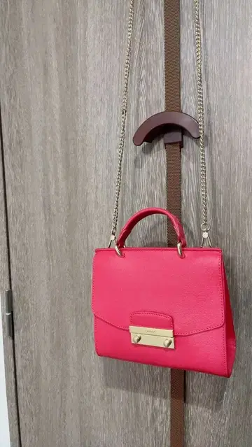 FURLA 핑크 가죽 핸드백