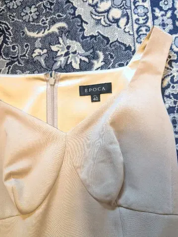 [ 새상품급 ] EPOCA 베이지 슬리브리스 드레스 40