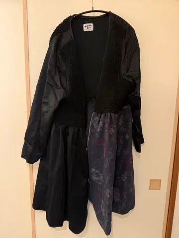 panama boy 리메이크 플리스 새틴 콤비 롱 자켓