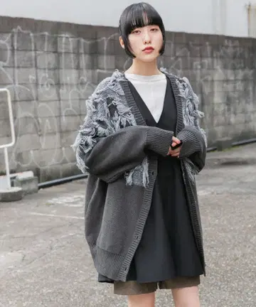 [ 택 포함 새상품 ] KBF 자카드 프린지 가디건