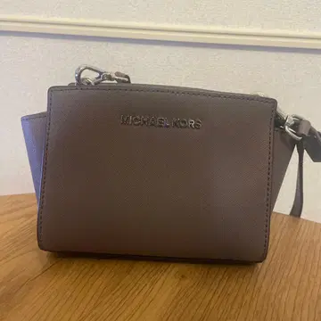 MICHAEL KORS 브라운 숄더백