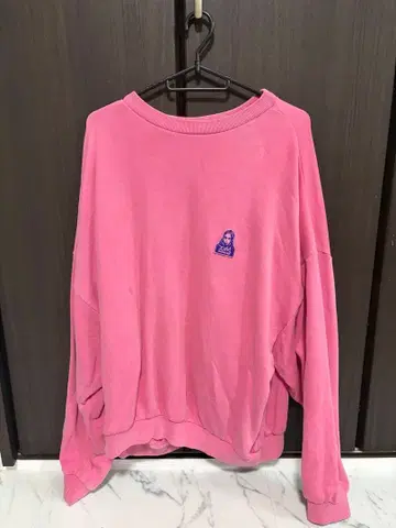 Xgirl x moussy 콜라보 맨투맨