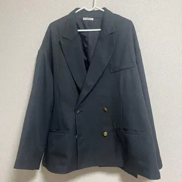 다크 그레이 더블 브레스트 테일러드 자켓