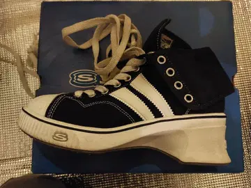 새상품급 Skechers 스케쳐스 부츠 스니커즈 23cm