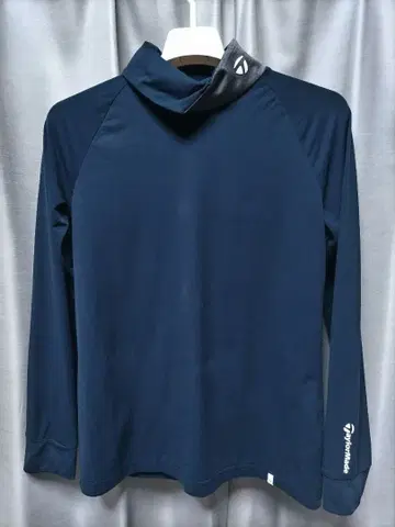 테일러메이드 변형 모크넥 네이비