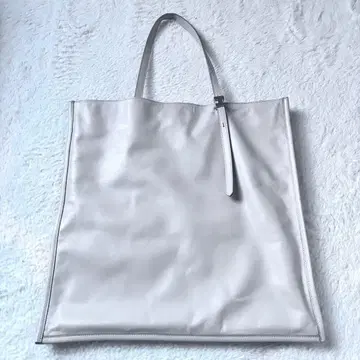 미사용품 레어 이아쿠치 가죽 아이보리