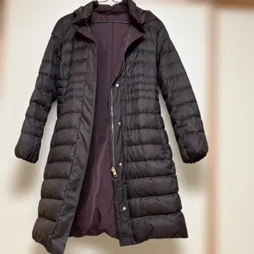 후드 부착 다운 자켓 블랙 보라색