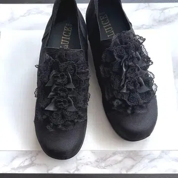 LALUICE 라루이스 사이드 고어 하이컷 레이스 블랙 웨지솔