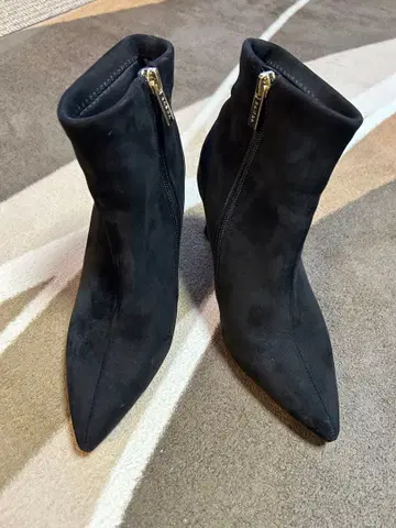 RANDA 란다 스틸레토 힐 부츠, M, 컨디션 최상.