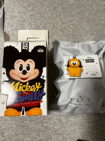 POPMART 미키 패밀리 플루토