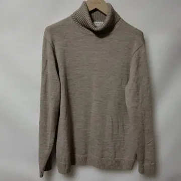 빔즈 감수 터틀넥 스웨터 니트 모아레스